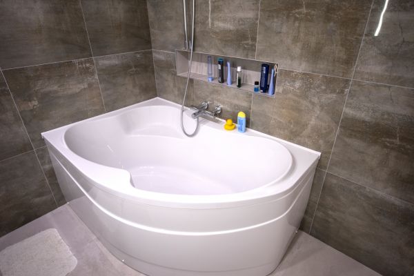 Large Bathtub Installation in Canal Winchester