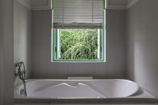 Fiberglass Tub Installation in Canal Winchester
