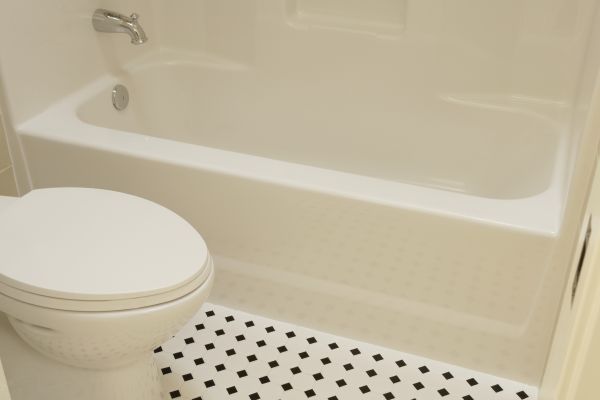 Fiberglass Tub Replacement in Canal Winchester
